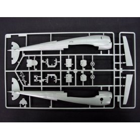 Trumpeter 1:32 Lockheed P-38L-5-L0 Lightning