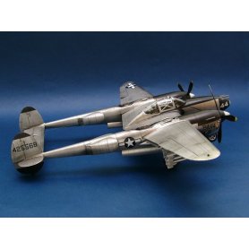Trumpeter 1:32 Lockheed P-38L-5-L0 Lightning