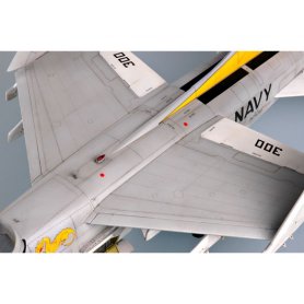 Trumpeter 02231 1/32 A-7E Corsair