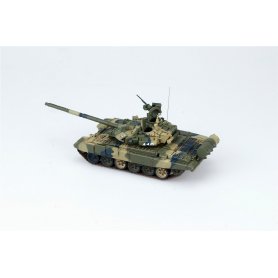 Modelcollect UA72001 T-90A Main Battle Tank 