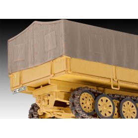 Revell 03263 Sd.Kfz.7 (Late Production)