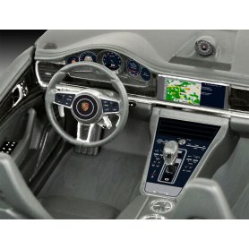 Revell 67034 Porsche Panamera 2