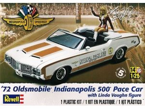 MONOGRAM 41971:25 1972 Olds Indy Pace Car figure