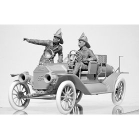ICM 24006 American Fire Truck Crew (1910s) - 2 Fig