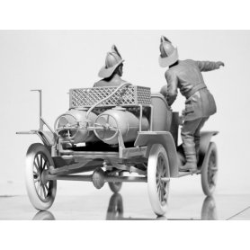 ICM 24006 American Fire Truck Crew (1910s) - 2 Fig