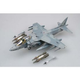 Trumpeter 1:32 McDonnell Douglas AV-8B Harrier II