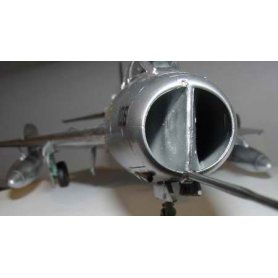 Trumpeter 1:48 Shenyang FT-6 Trainer / MiG-19