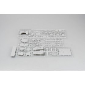 Trumpeter 04520 Admir. Ushakov1/350