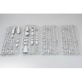 Trumpeter 1:350 Admiral Lazarev / Frunze