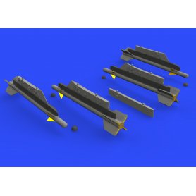 Eduard R-3S missiles w/ pylons for MiG-21 EDUARD