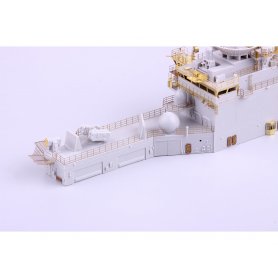 Eduard USS Iwo Jima LHD-7 pt.1 TRUMPETER