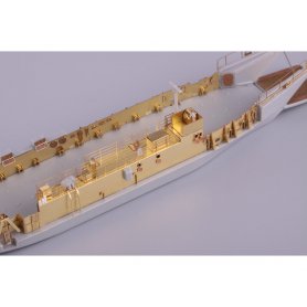 Eduard USS Iwo Jima LHD-7 pt.2 TRUMPETER