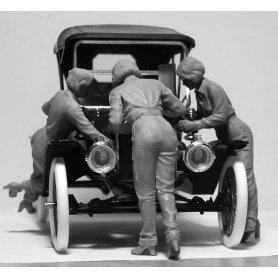 ICM 24010 Model T 1911 Touring