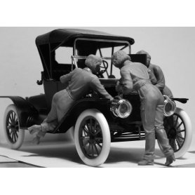 ICM 24010 Model T 1911 Touring