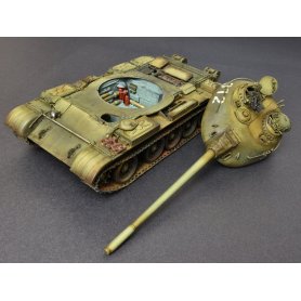 Mini Art 1:35 T-54A z wnętrzem