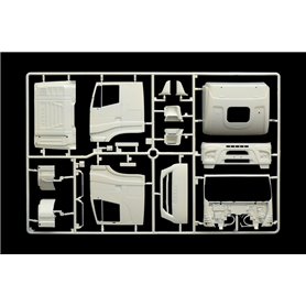 Italeri 3934 1/24 Iveco Hi-Way E.5 "Abart"