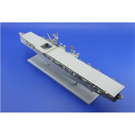 Eduard 1:350 USS Independence CVL-22 dla Dragon