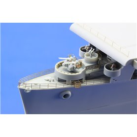 Eduard 1:350 USS Independence CVL-22 dla Dragon