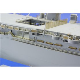 Eduard 1:350 USS Independence CVL-22 dla Dragon