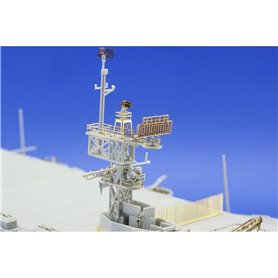 Eduard 1:350 USS Independence CVL-22 dla Dragon