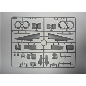 ICM 48904 Mig-25 RFB