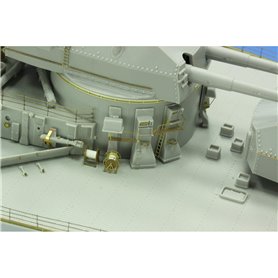 Eduard 1:200 Przód do Bismarck dla Trumpeter / cz.2