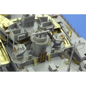 Eduard Bismarck part 5 - rear area 1/200 TRUMPETER