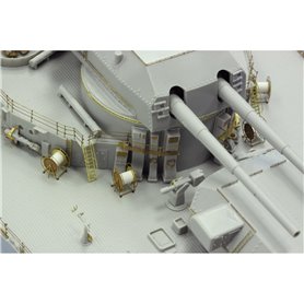 Eduard Bismarck part 5 - rear area 1/200 TRUMPETER