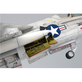 Hobby Boss 1:72 A-7A Corsair II