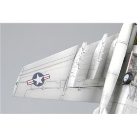 Hobby Boss 1:72 A-7A Corsair II