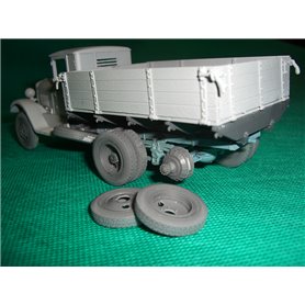 Ark Models 35036 ZIS-6 Russian truck+ R. parts