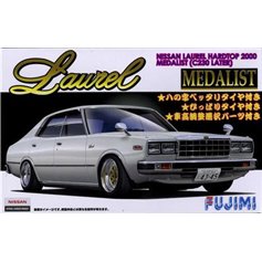Fujimi 1:24 Nissan Laurel 2000 HARDTOP / DEALIST C230 LATE 