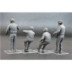 Mini Art 1:35 SOVIET TANK CREW / 1960 - 1970