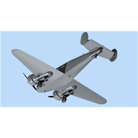 ICM 1:48 C18S AMERICAN PASSENGER AIRCRAFT