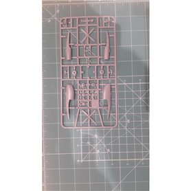 Big Model 1:144 IL-18V MALEV