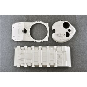 Trumpeter 1:35 T-72A Model 1983 MBT