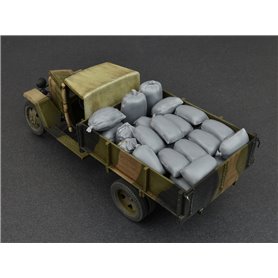 Mini Art 1:35 HESSIAN BAGS