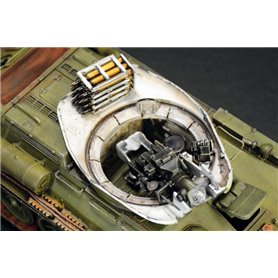 Italeri 6545 1/34 T-34/85 Zavod 183 Mod.44