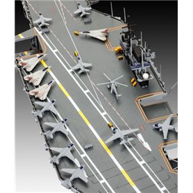 Revell 1:542 USS Forrestal 
