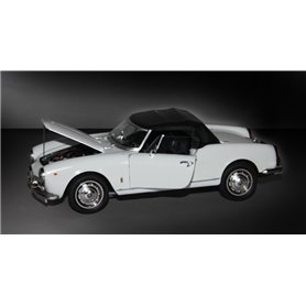 Italeri 3653 1/24 Alfa Romeo Guiletta Spider 1300