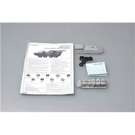 Trumpeter USMC Light Armored Vehicle-Recovery (LAV-R) - 1:72