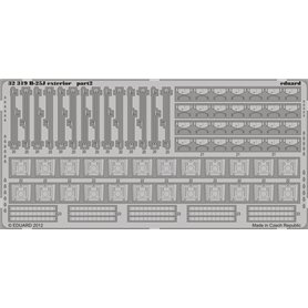 Eduard BIG ED 1:32 B-25J dla HK Models