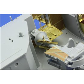 Eduard BIG ED 1:32 B-25J dla HK Models