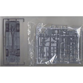 Aoshima 05483 1/24 Nissan Y31 Cedric/Gloria V20T