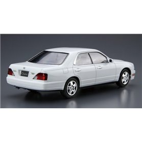 Aoshima 1:24 Nissan Y33 Cedric / Gloria Turismo Altima 1995