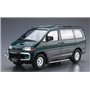 Aoshima 1:24 Mitsubishi PE8W Delica Space Gear 1996