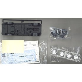 Aoshima 05667 1/24 Mitsubishi PE8W Delica Space