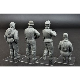 Mini Art 1:35 GERMAN TANK CREW - KHARKOV 1943
