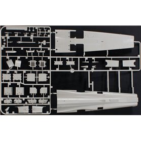 Kitty Hawk 32023 RF-5E Tigereye