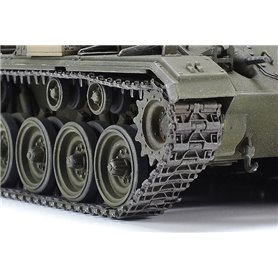 Tamiya 37020 1/35 M24 Chaffee